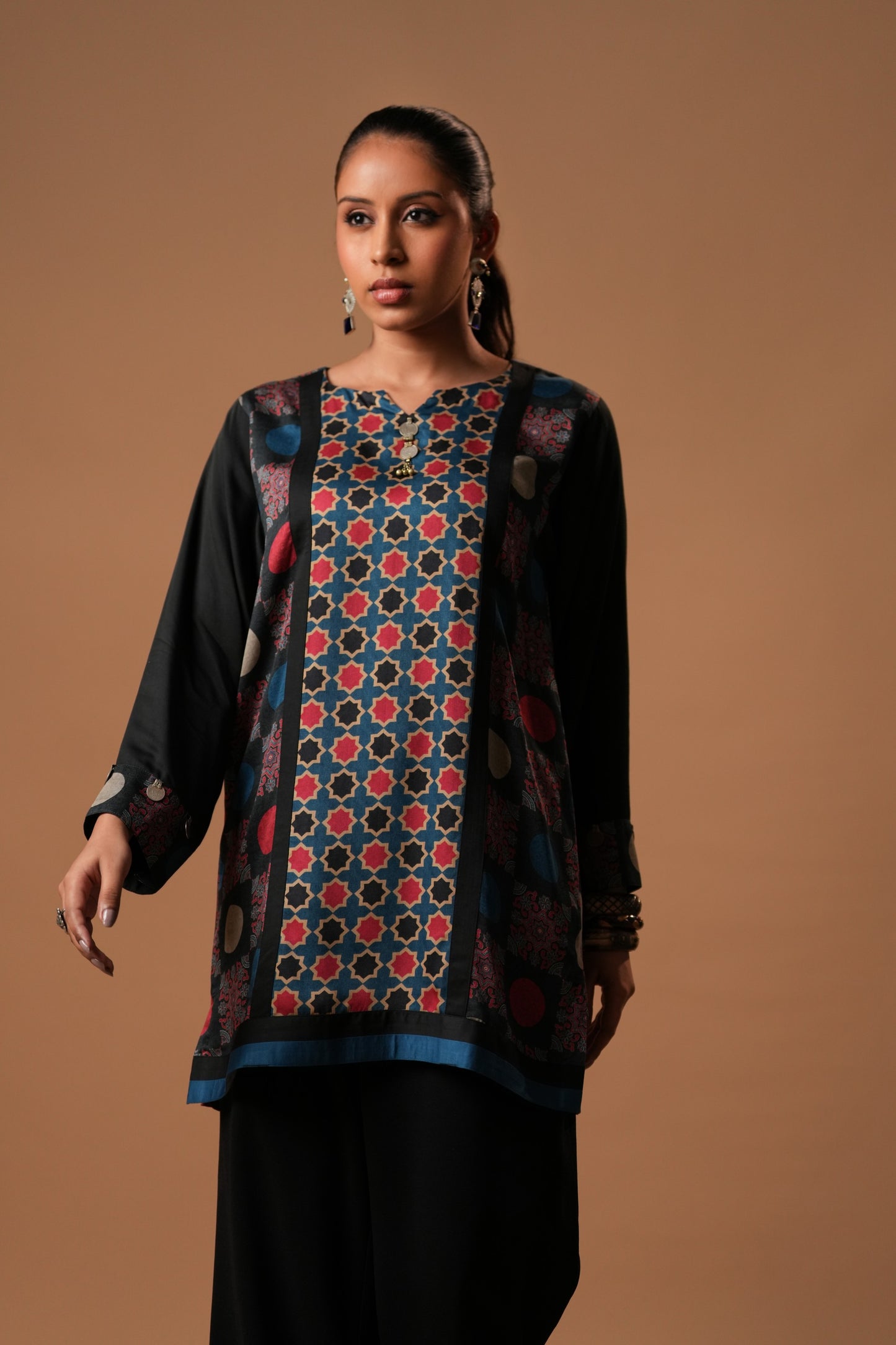 Mehraani Printed Kurti with Long Sleeves