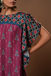Gulraahi Geometrical Printed Top