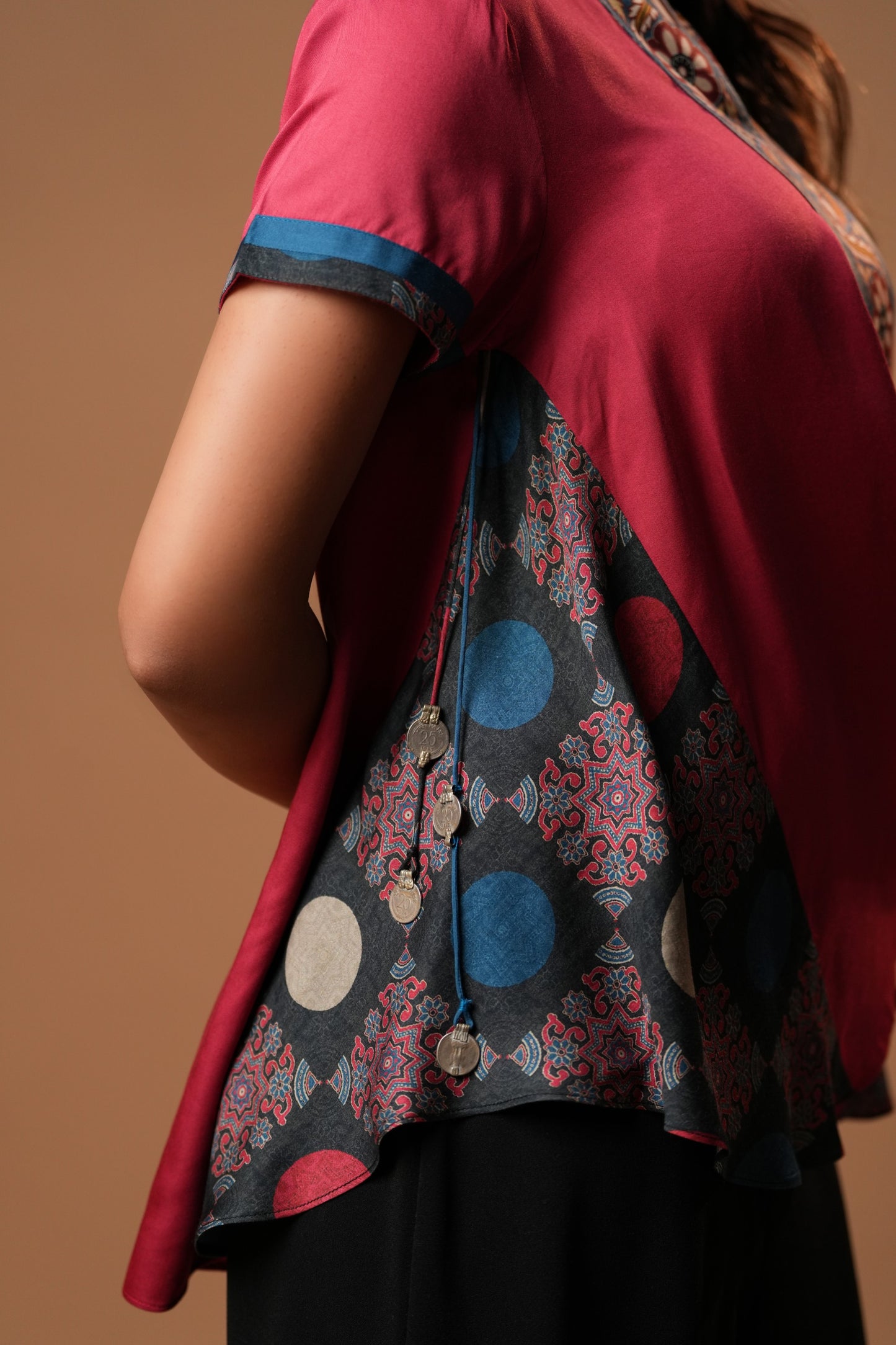 Gulraas Printed Top with Dori Latkan