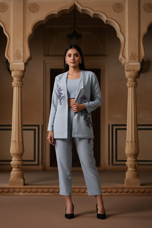 Searching for the Perfect Indo Western Kurti for Women? Discover Tavome’s Latest Designs