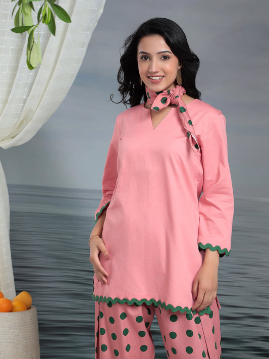 Anaya Kurti