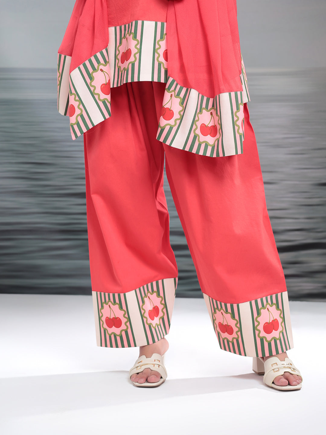 Aroush Salwar