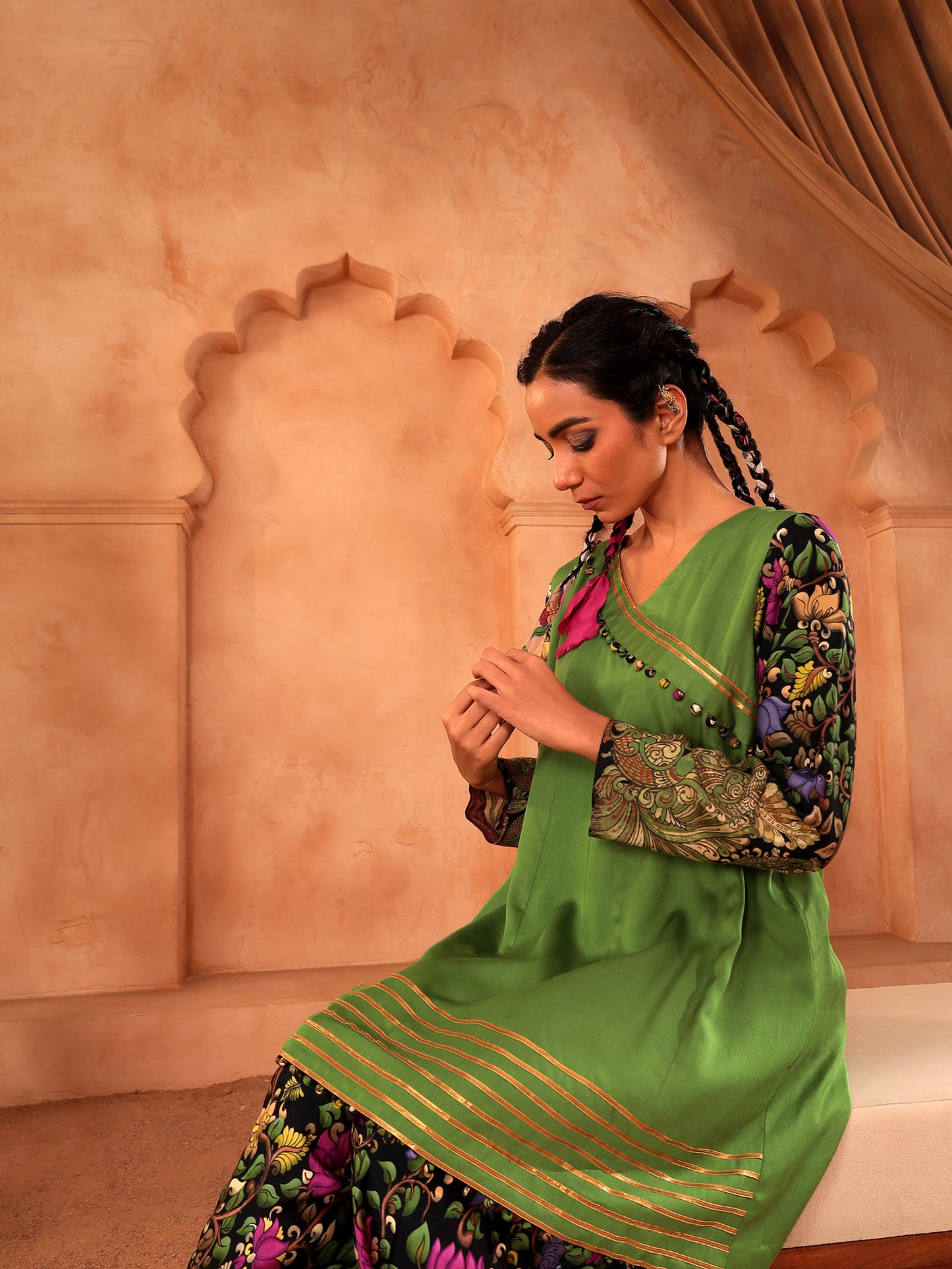 Mehru Bagh Farshi Kurti