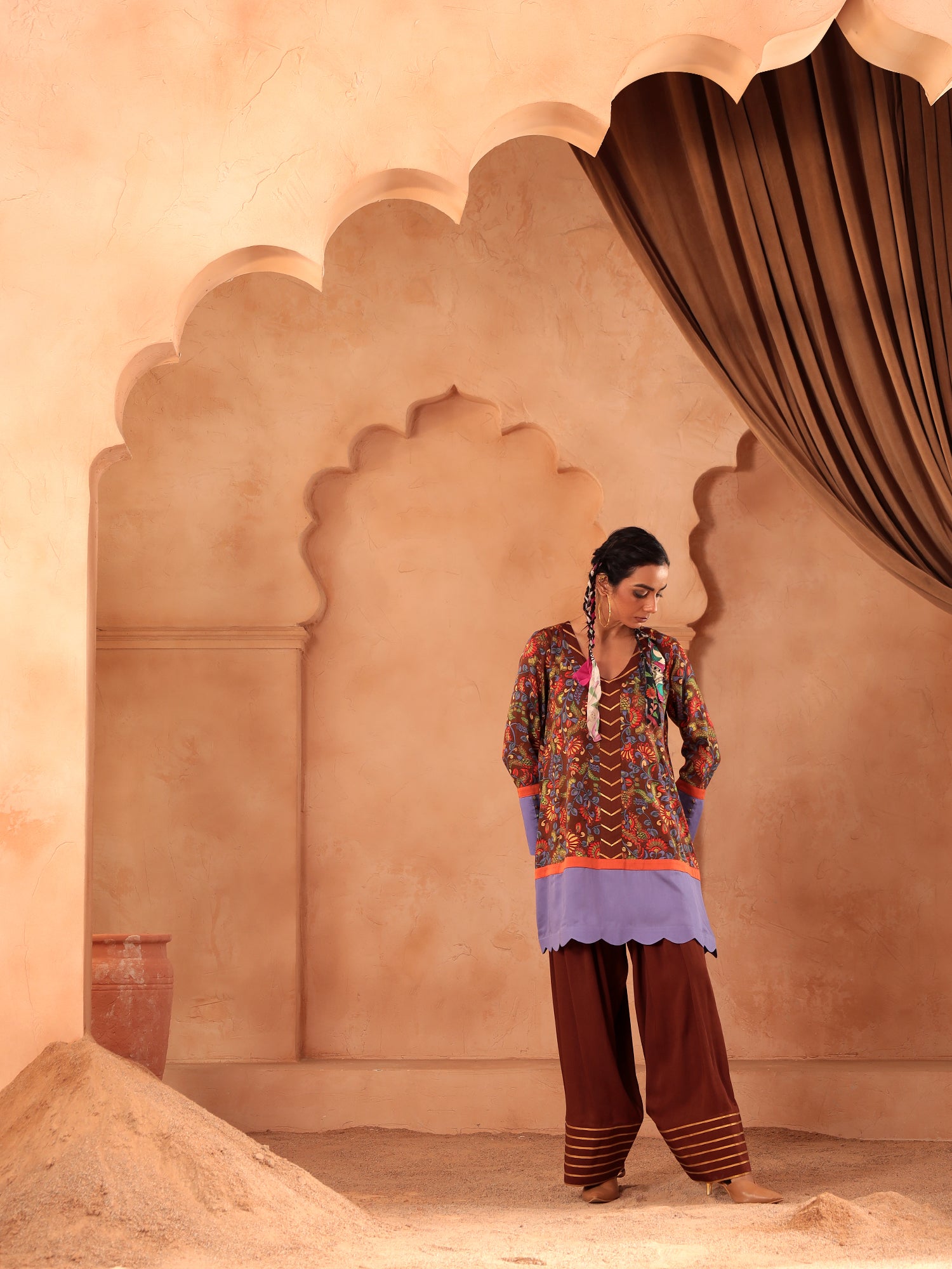 Amaltas Kurti Salwaar Set